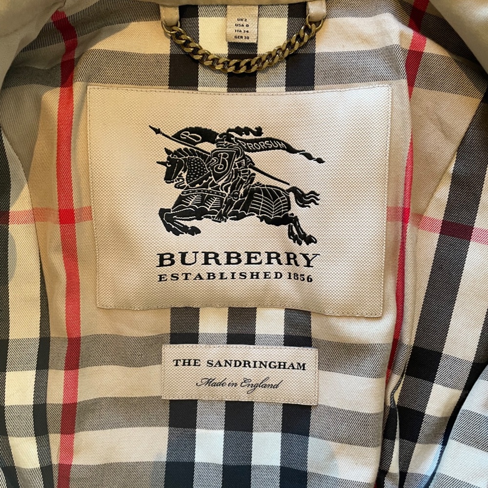 Burberry Trench Coat, The Sandringham - Worn once - In perfect condition - Picture 3 of 9